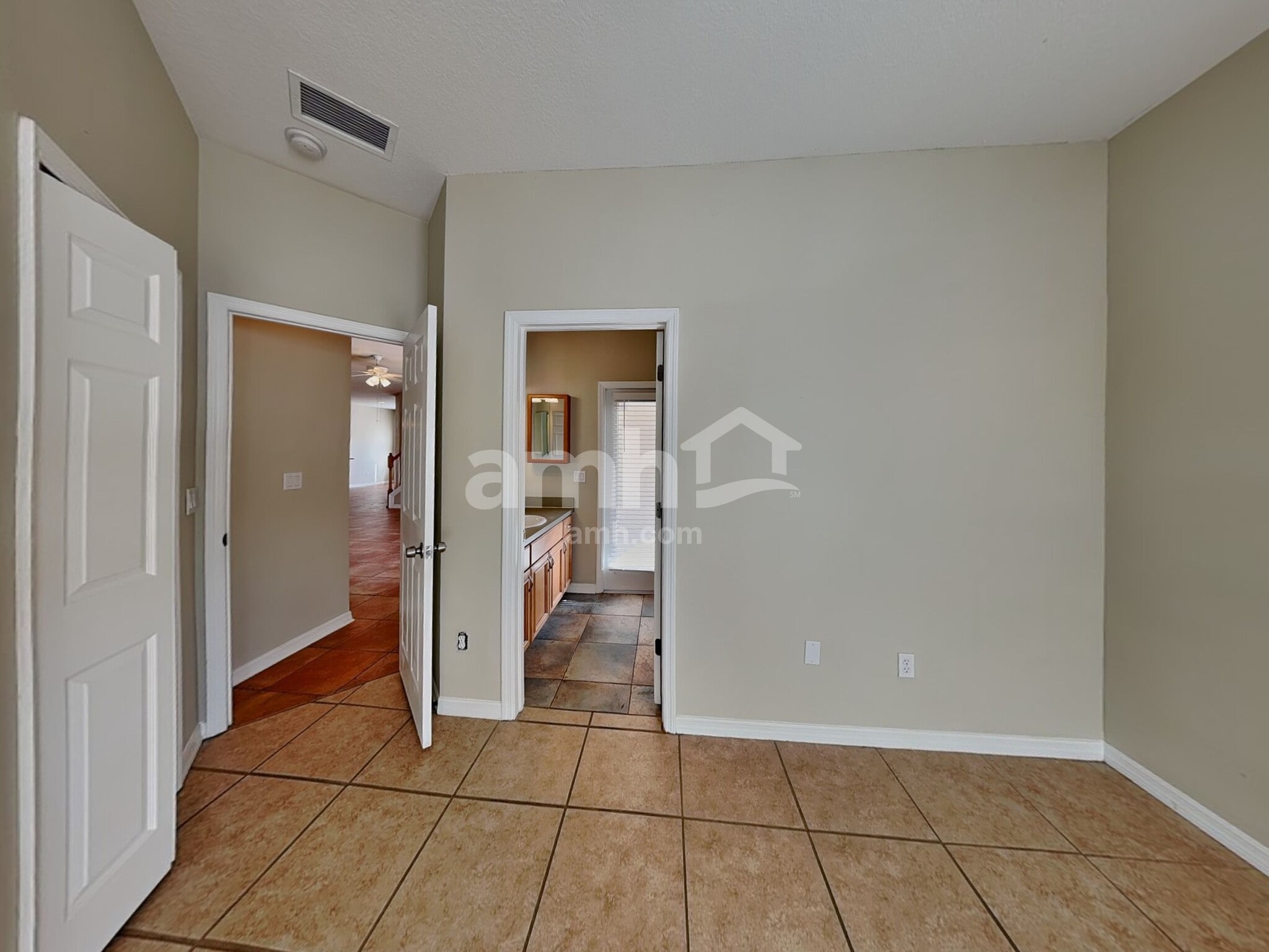 Building Photo - 432 York Dale Dr