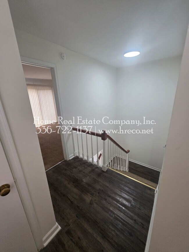 Building Photo - 1441 Brookwood Dr