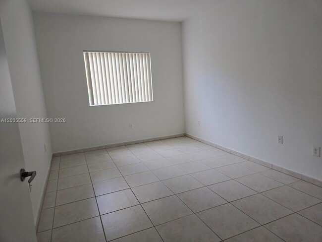 Building Photo - 7260 NW 114th Ave