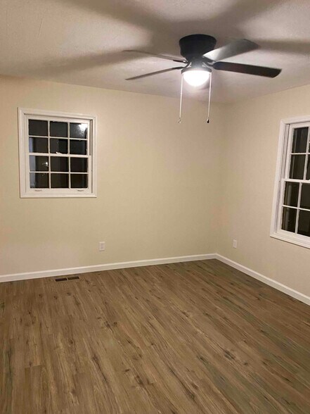 Building Photo - 201 Normandy Dr