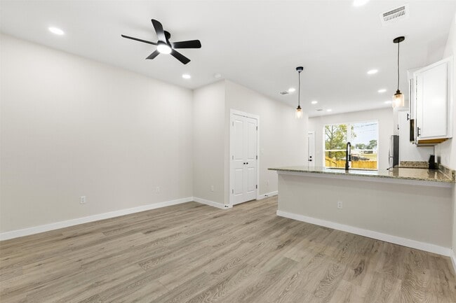 Building Photo - 1316 Williams St