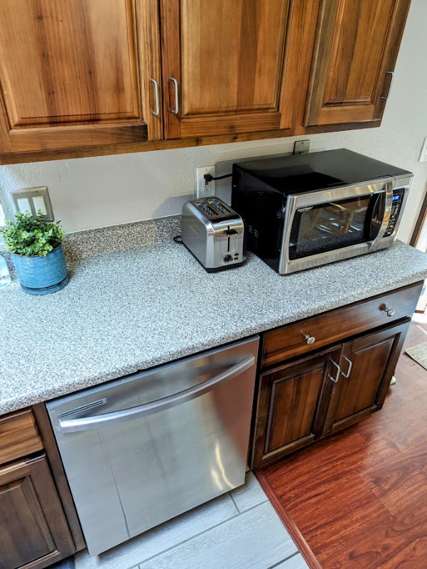 Building Photo - 120 E Camille Dr