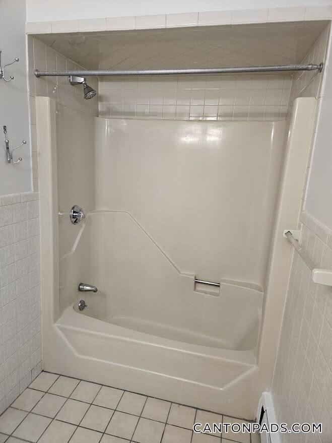 Building Photo - 33 Rockland St