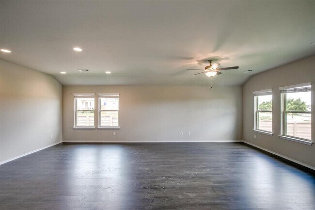 Building Photo - 261 Horsemint Way