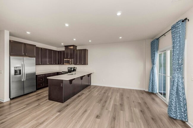 Building Photo - 247 Pryor Dr