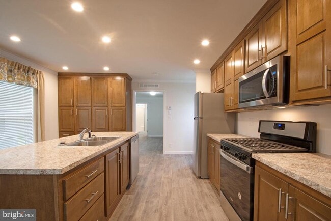 Building Photo - 200 Beechwood Ave