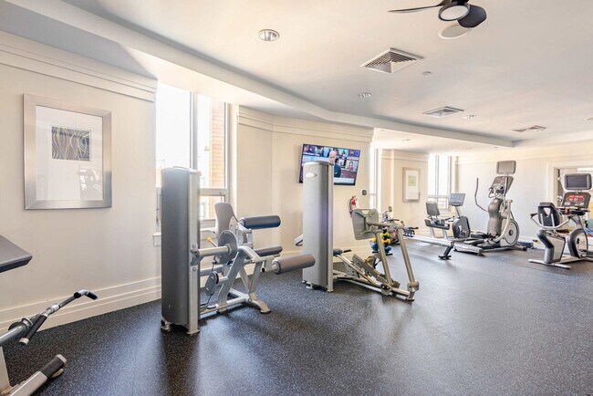 Building Photo - 1133 East-West Highway-SI ID1461660P