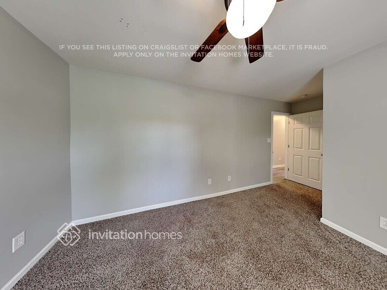 Building Photo - 9537 Green Apple Dr
