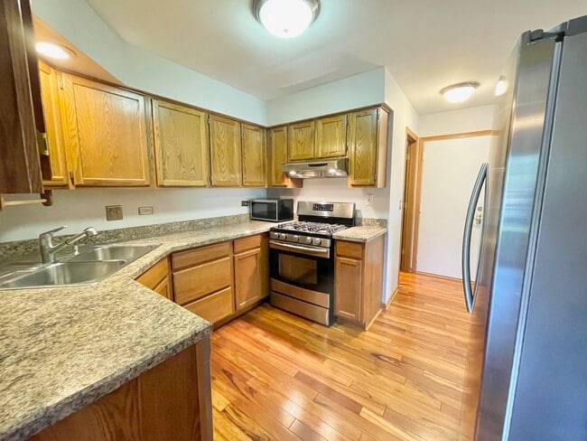 Building Photo - 636 Stone Brook Ct