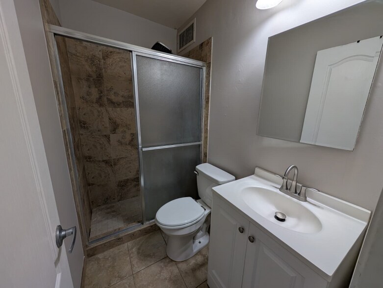 Building Photo - 6533 E Arbor Ave