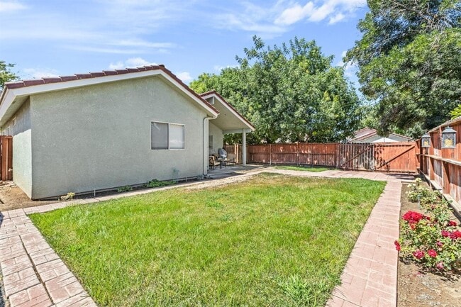 Building Photo - 5264 W Fremont Ave