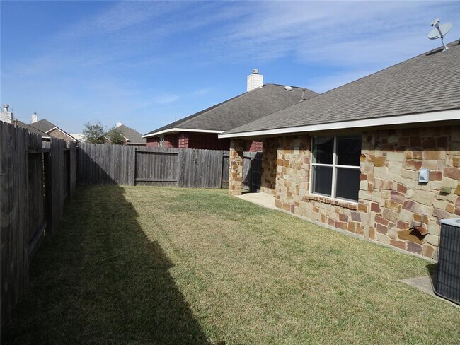 Building Photo - 12410 Serene Elm St