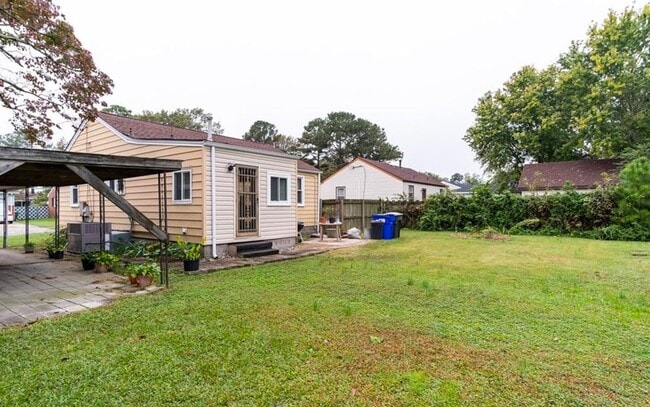 Building Photo - Beautiful Single Family Home