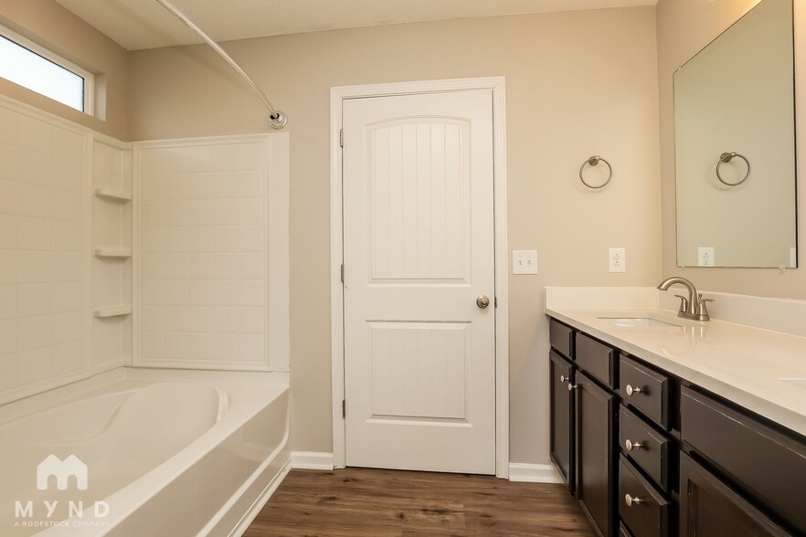 Building Photo - 1728 Warmingfield Dr