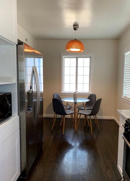 Front unit dining room - 6470 W 84th Pl