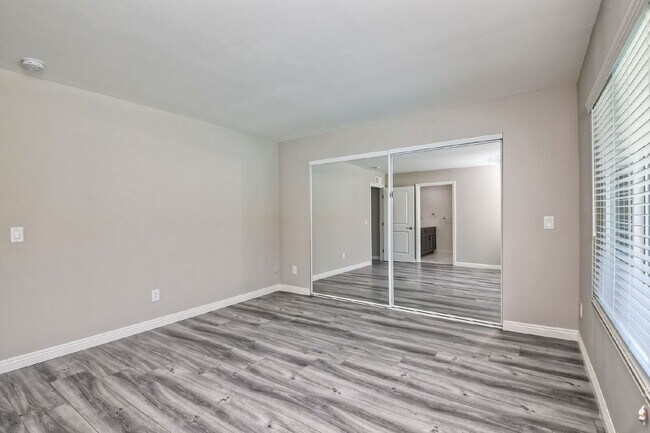 Building Photo - Single Story, Large Corner Lot with Pool p...