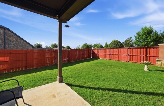 Building Photo - 294 Thornless Cir