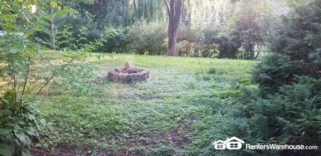 Building Photo - Available Now = 4 Bedroom 2 Bath Updated H...