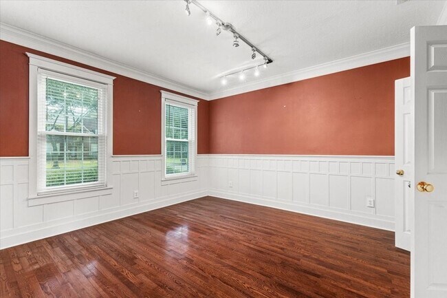 Building Photo - 9406 Laurel Wind Ct