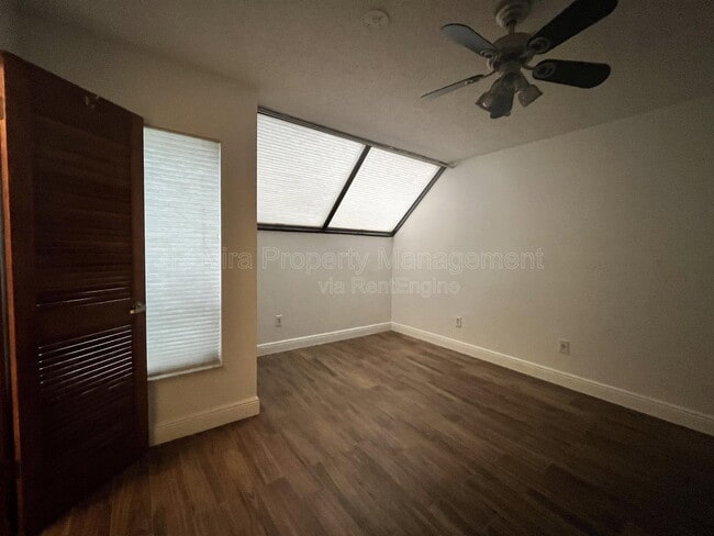 Building Photo - 2180 Brickell Ave