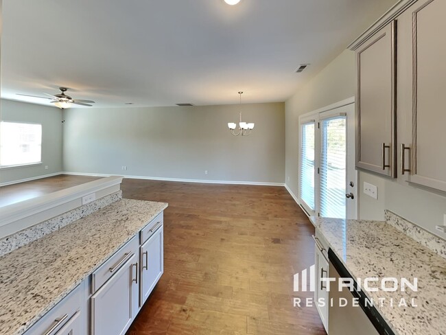 Building Photo - 316 Wyburn Pl