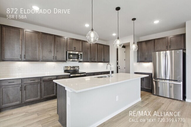 Building Photo - 872 Eldorado Dr