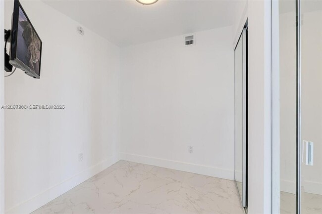 Building Photo - 5701 Collins Ave