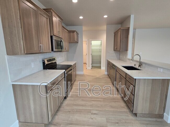 Building Photo - 8119 N Austin Rd