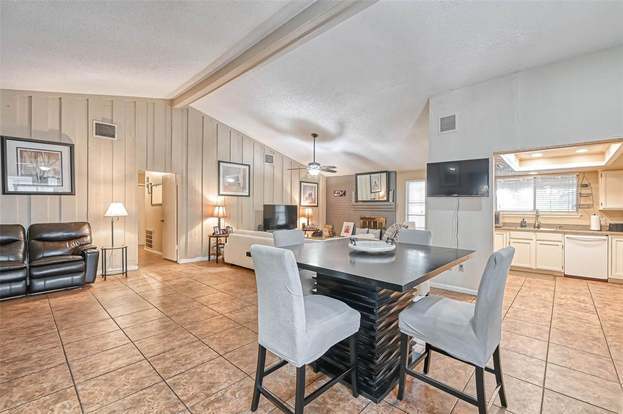Building Photo - 21631 Park Villa Dr