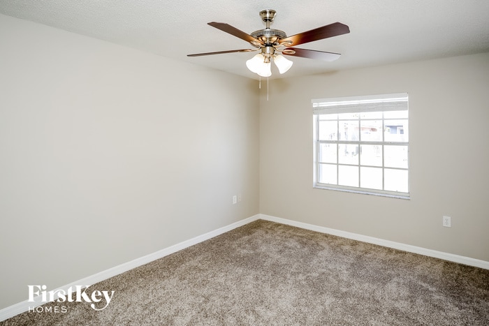 Building Photo - 17020 SW 145th Ct
