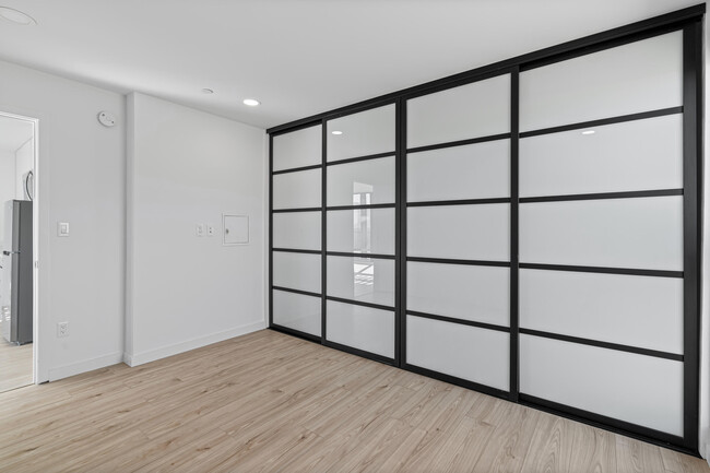 Building Photo - 13852 Scenic Crest Cir