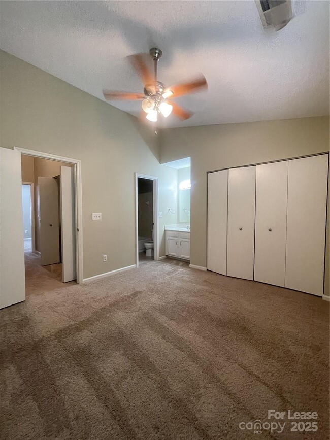 Building Photo - 6400 Windsor Gate Ln