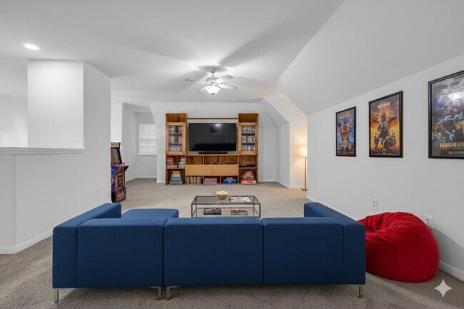 Building Photo - 701 Ravensworth Dr