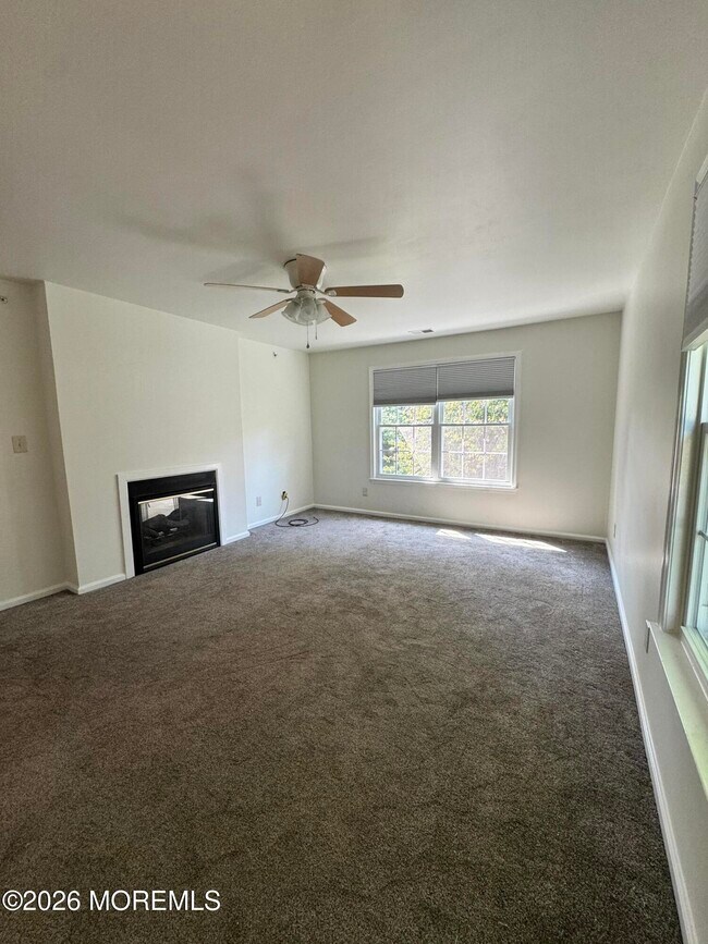 Building Photo - 308 Wedgewood Cir