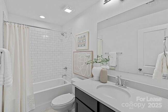 Building Photo - 1306 Moretz Ave