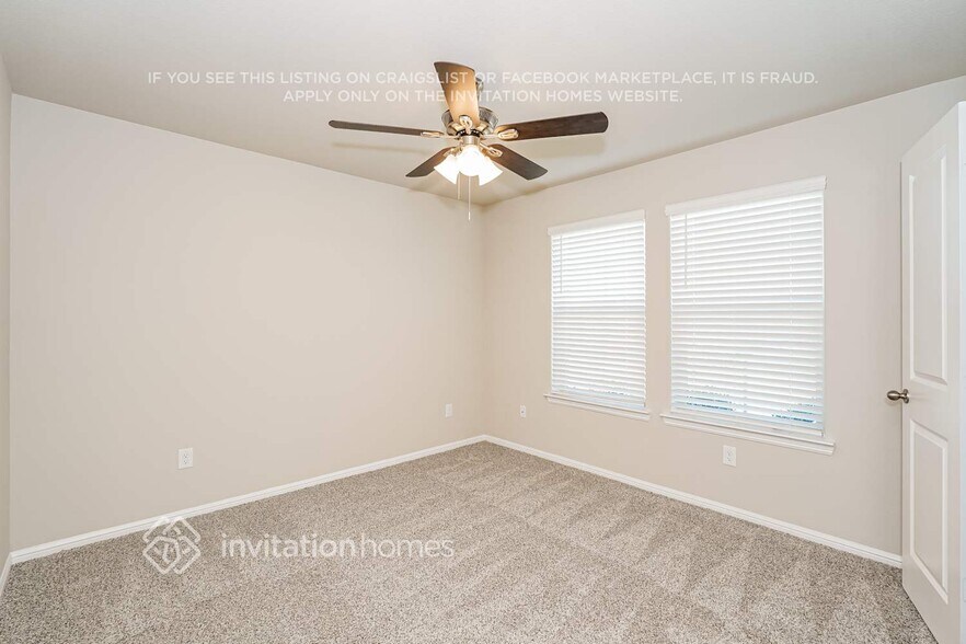 Building Photo - 437 Kaufman Dr