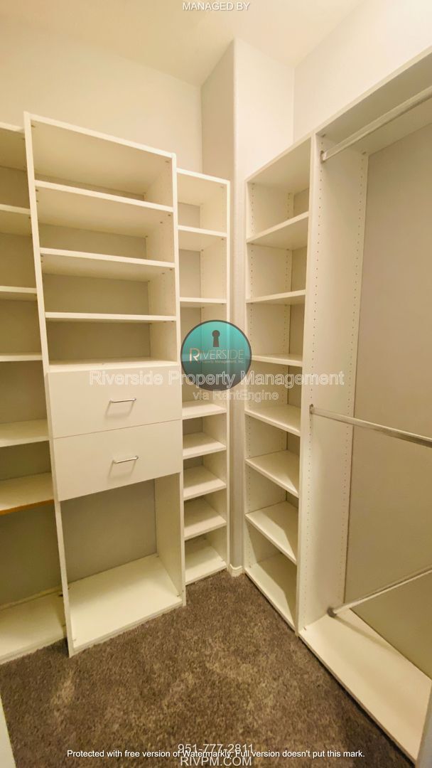 Building Photo - 4938 Ficus Ct