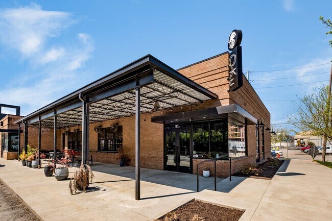 Building Photo - 1500 4th Ave N