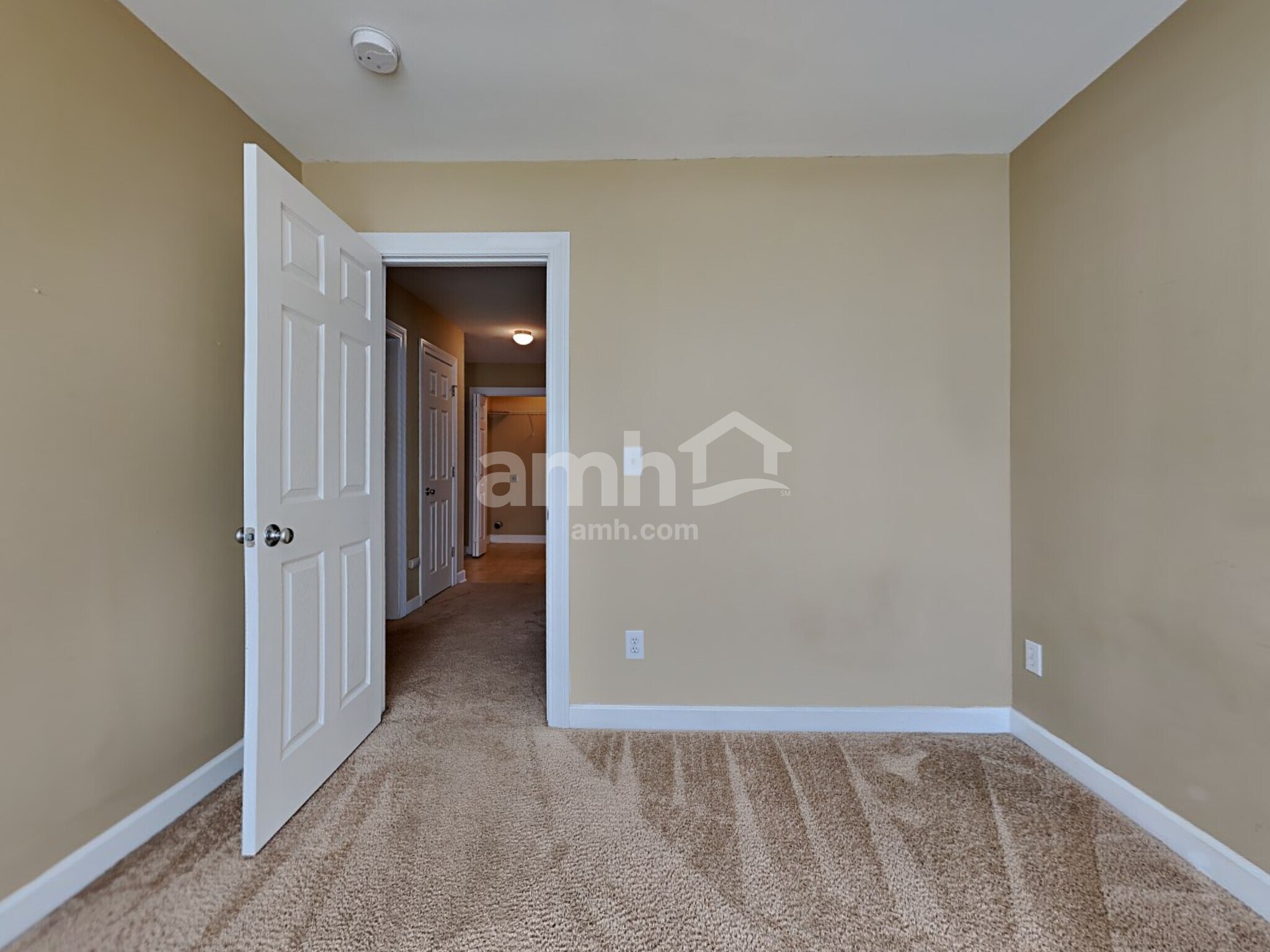 Building Photo - 222 Garden Grove Dr