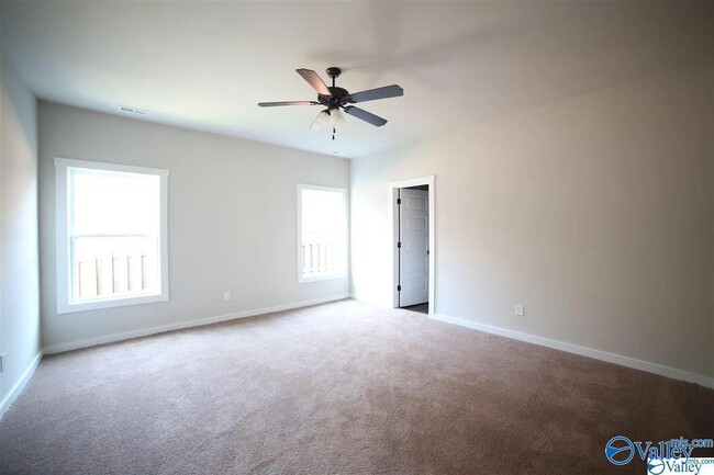 Building Photo - 6410 Midtowne Ln NW