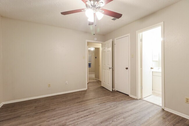 Building Photo - 4322 Enchantedgate Dr