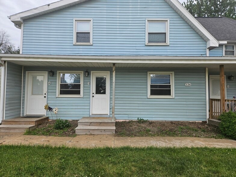 Building Photo - 126 Byron Ave N