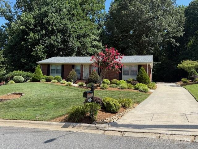Primary Photo - 418 Holland Cir