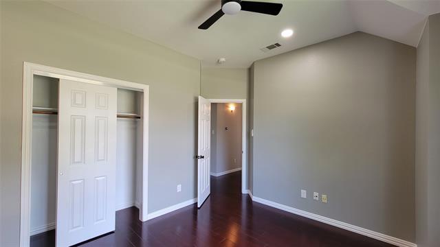Building Photo - 9726 Windy Hollow Dr