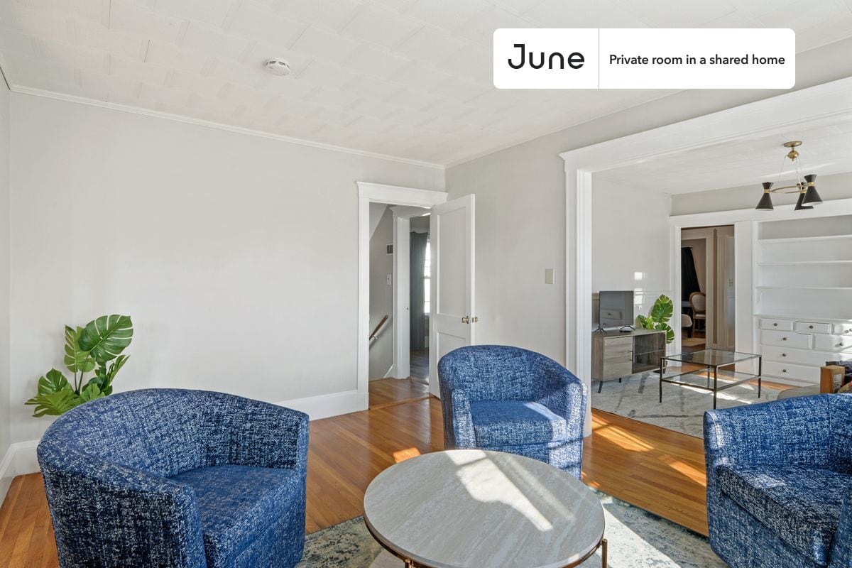 Building Photo - Room in Shared 5 bed/2 bath home