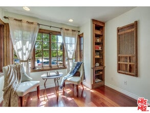 Building Photo - 4224 Beethoven St