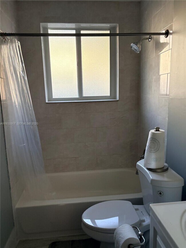 Building Photo - 249 SW 4th St