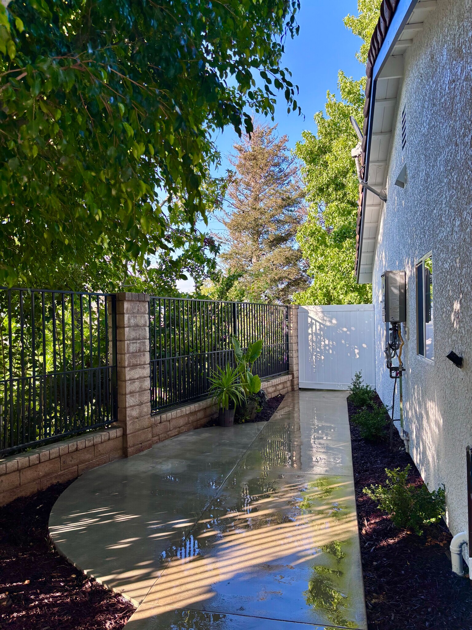 Building Photo - 13479 Canyonwood Ct