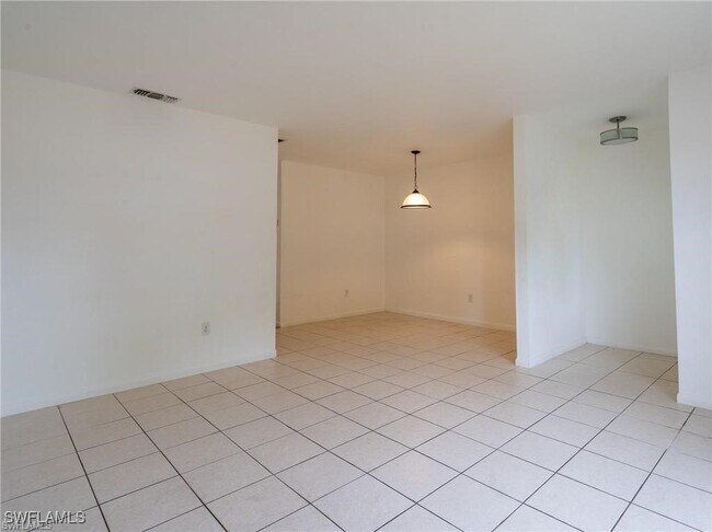 Primary Photo - 1228 SE 24th Ave