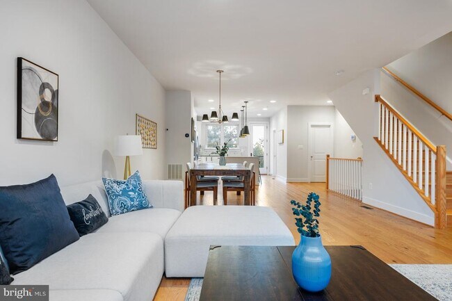 Building Photo - 5509 Valmarana Way